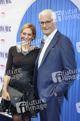 Musicalpremiere 'Mamma Mia!' in Hamburg