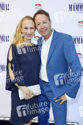 Musicalpremiere 'Mamma Mia!' in Hamburg