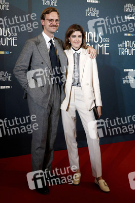 Serienpremiere 'Das Haus der Träume' in Berlin