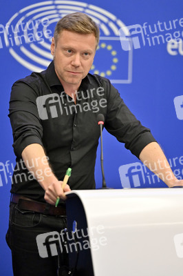 Pressebriefing der Fraktion Die Linke im EU-Parlament in Straßburg