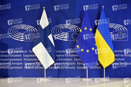 Fototermin mit Sanna Marin im EU-Parlament in Straßburg