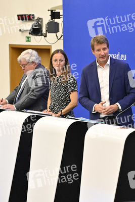 Pressekonferenz zu Produkten, die durch Zwangsarbeit hergestellt werden in Straßburg