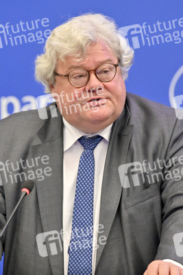 Pressekonferenz zu Produkten, die durch Zwangsarbeit hergestellt werden in Straßburg