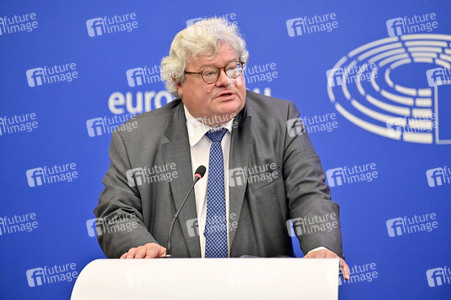 Pressekonferenz zu Produkten, die durch Zwangsarbeit hergestellt werden in Straßburg