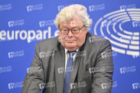 Pressekonferenz zu Produkten, die durch Zwangsarbeit hergestellt werden in Straßburg