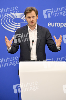 Pressekonferenz zu der Überarbeitung der Energieeffizienzrichtlinie im EU-Parlament in Straßburg