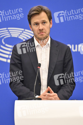Pressekonferenz zu der Überarbeitung der Energieeffizienzrichtlinie im EU-Parlament in Straßburg
