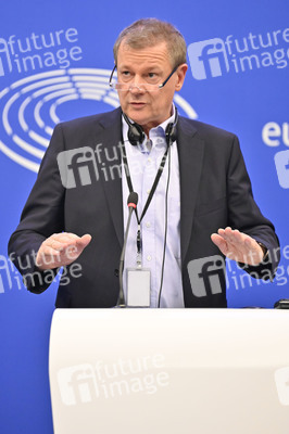 Pressekonferenz zu Überarbeitung der Erneuerbare-Energien-Richtlinie im EU-Parlament in Straßburg