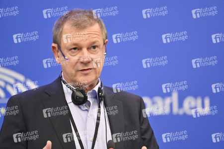Pressekonferenz zu Überarbeitung der Erneuerbare-Energien-Richtlinie im EU-Parlament in Straßburg