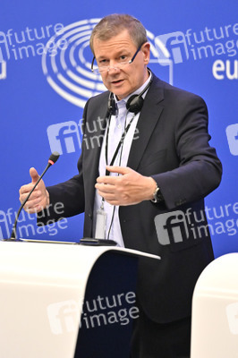 Pressekonferenz zu Überarbeitung der Erneuerbare-Energien-Richtlinie im EU-Parlament in Straßburg