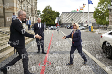 Pressetermin mit Svenja Schulze und Belit Onay in Hannover