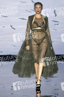 Andres Sarda Fashion Show auf der 76. Mercedes-Benz Fashion Week Madrid
