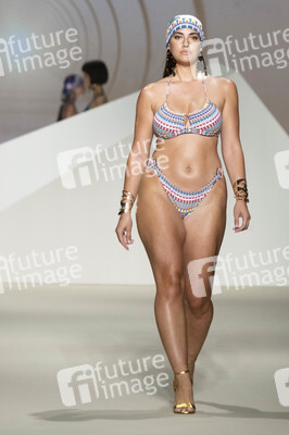 Dolores Cortés Fashion Show auf der 76. Mercedes-Benz Fashion Week Madrid