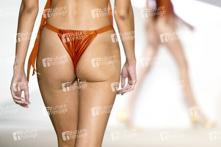 Dolores Cortés Fashion Show auf der 76. Mercedes-Benz Fashion Week Madrid