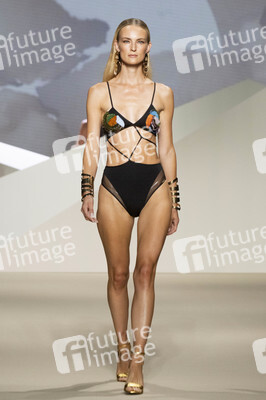 Dolores Cortés Fashion Show auf der 76. Mercedes-Benz Fashion Week Madrid