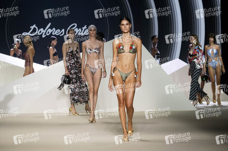 Dolores Cortés Fashion Show auf der 76. Mercedes-Benz Fashion Week Madrid