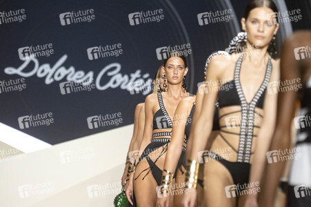 Dolores Cortés Fashion Show auf der 76. Mercedes-Benz Fashion Week Madrid