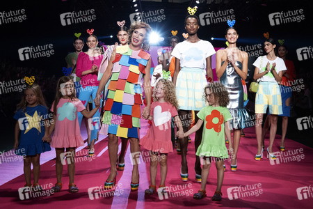 Agatha Ruiz de la Prada Fashion Show auf der 76. Mercedes-Benz Fashion Week Madrid