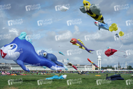 Festival der Riesendrachen in Berlin