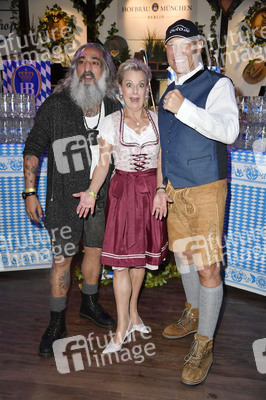 Wiesn Anstich 2022 im Hofbräu Berlin