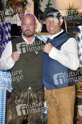 Wiesn Anstich 2022 im Hofbräu Berlin