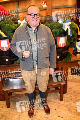 Wiesn Anstich auf dem Oktoberfest 2022 im Schottenhamel Festzelt in München