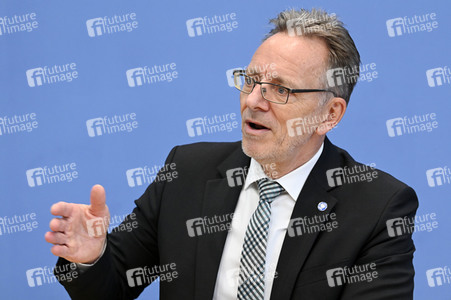 Bundespressekonferenz Vorstellung BKA - Lagebild Organisierte Kriminalität 2021 in Berlin