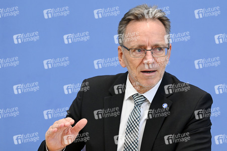 Bundespressekonferenz Vorstellung BKA - Lagebild Organisierte Kriminalität 2021 in Berlin
