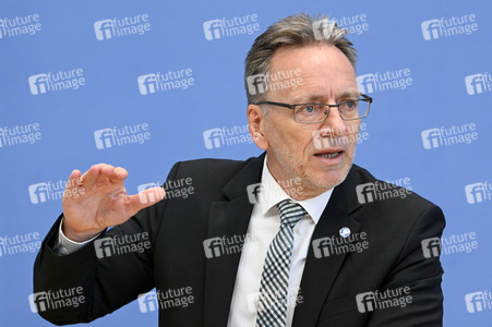 Bundespressekonferenz Vorstellung BKA - Lagebild Organisierte Kriminalität 2021 in Berlin
