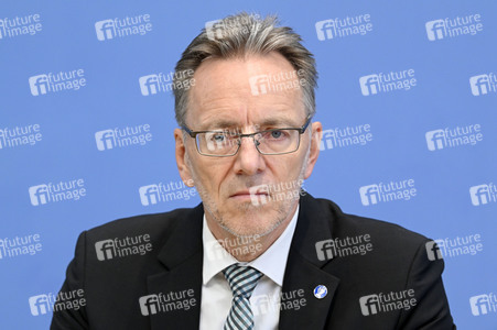 Bundespressekonferenz Vorstellung BKA - Lagebild Organisierte Kriminalität 2021 in Berlin