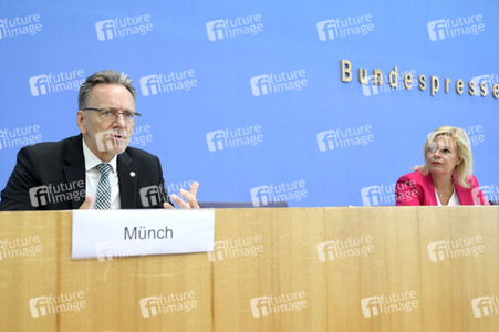 Bundespressekonferenz Vorstellung BKA - Lagebild Organisierte Kriminalität 2021 in Berlin