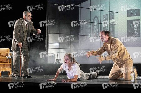 Theaterprobe 'Münchhausen - Freuds letzte Reise' in Berlin