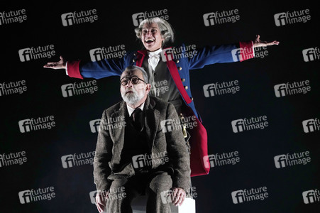 Theaterprobe 'Münchhausen - Freuds letzte Reise' in Berlin