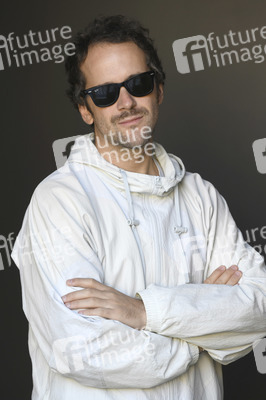 Photoshooting mit dem Cast von 'Stillness in the Storm', San Sebastian International Film Festival 2022