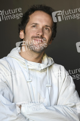 Photoshooting mit dem Cast von 'Stillness in the Storm', San Sebastian International Film Festival 2022