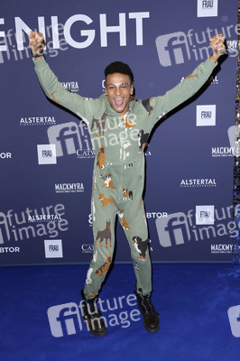 Late Night Shopping Party in Hamburg