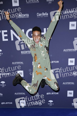 Late Night Shopping Party in Hamburg