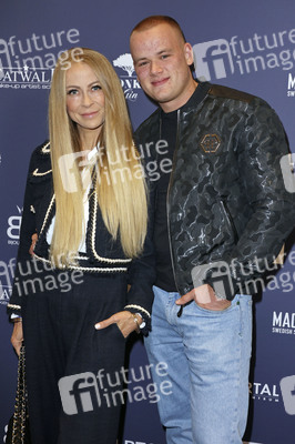 Late Night Shopping Party in Hamburg