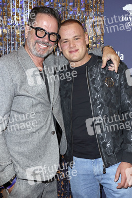 Late Night Shopping Party in Hamburg