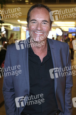 Late Night Shopping Party in Hamburg