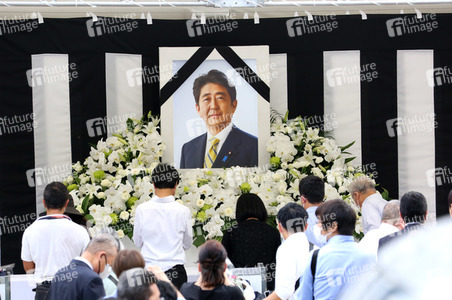 Trauer um Shinzo Abe in Tokio