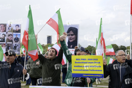 Demonstration für Solidarität mit den Protesten im Iran in Berlin