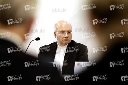 Pressekonferenz zur Aufarbeitung sexuellen Missbrauchs bei der Herbst-Vollversammlung der Deutschen Bischofskonferenz in Fulda