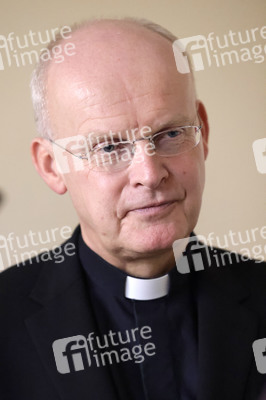 Interview mit Bischof Franz-Josef Overbeck in Fulda