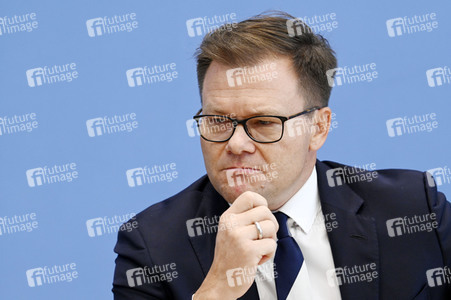 Bundespressekonferenz Bericht des Beauftragten der Bundesregierung für Ostdeutschland 2022 in Berlin