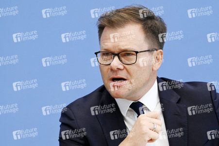 Bundespressekonferenz Bericht des Beauftragten der Bundesregierung für Ostdeutschland 2022 in Berlin