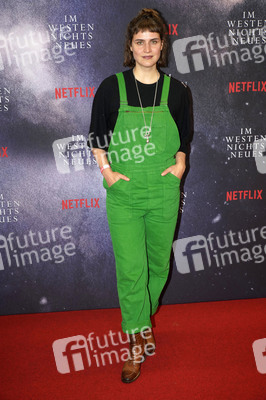 Filmpremiere 'Im Westen nichts Neues' in Berlin