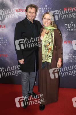 Filmpremiere 'Im Westen nichts Neues' in Berlin