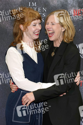 Filmpremiere 'Im Westen nichts Neues' in Berlin