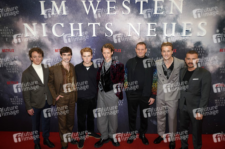 Filmpremiere 'Im Westen nichts Neues' in Berlin